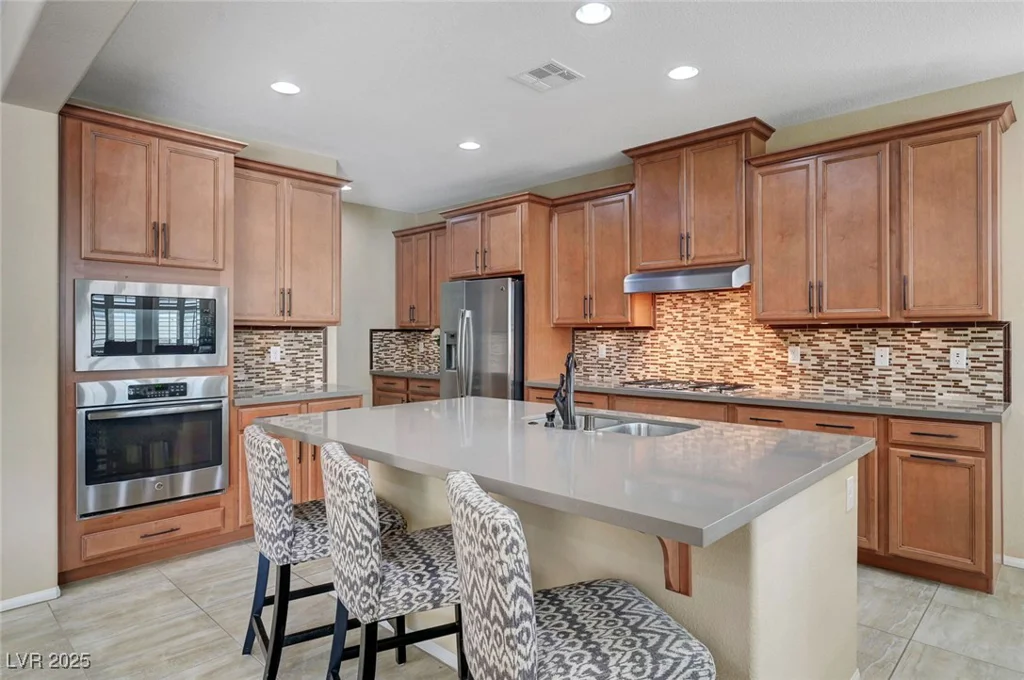 1005 Old Creek, North Las Vegas, NV 89084