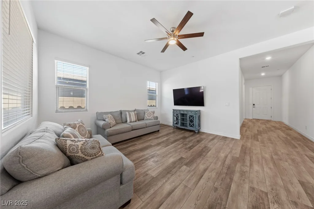 485 Pebble Run, Henderson, NV 89011