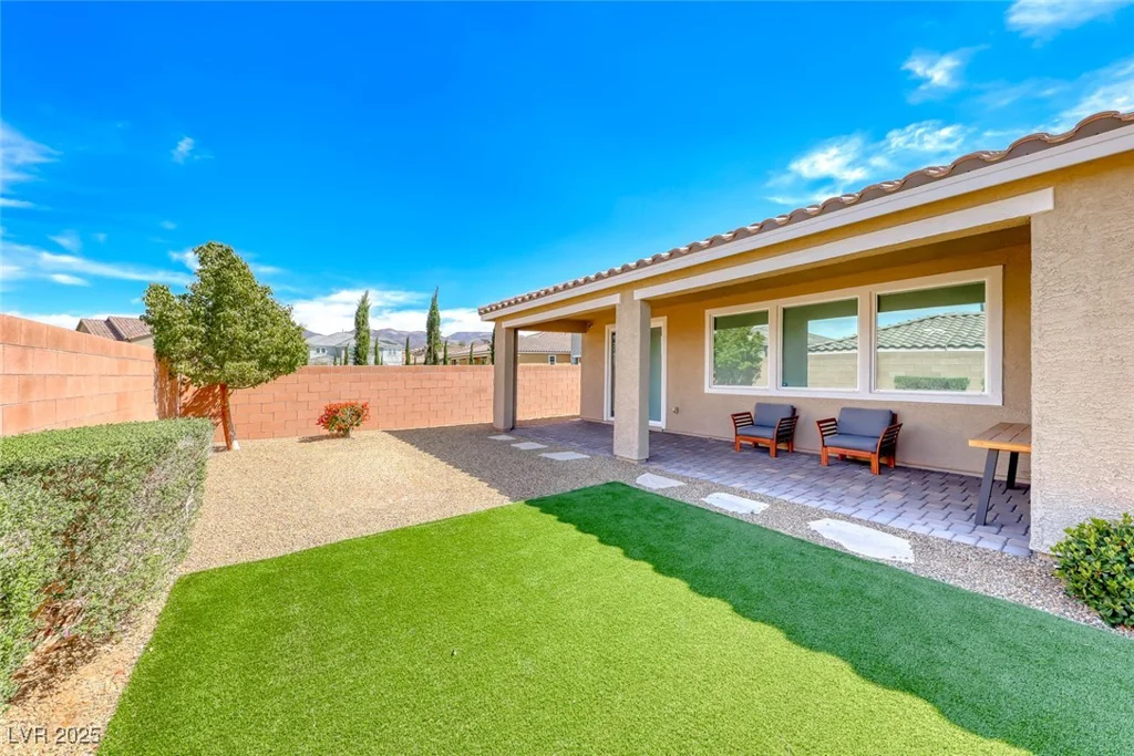2910 Monate, Henderson, NV 89044