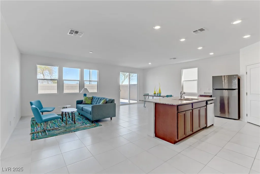 7256 Saxby, Las Vegas, NV 89113