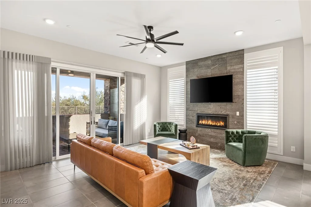 11280 Granite Ridge, Las Vegas, NV 89135