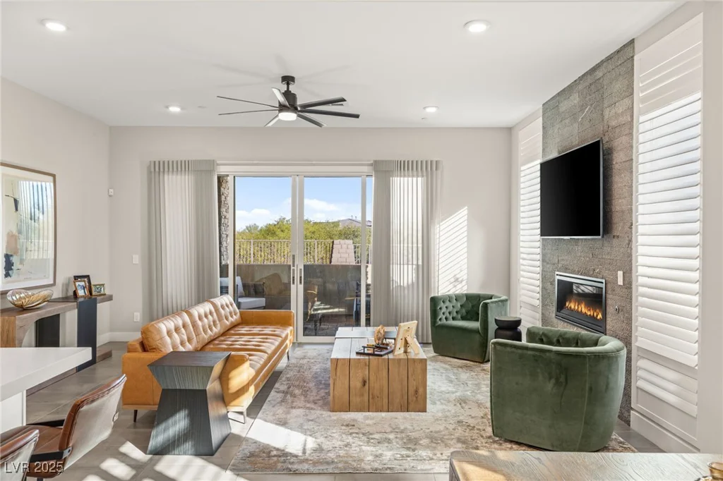 11280 Granite Ridge, Las Vegas, NV 89135