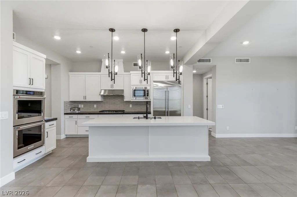 11280 Granite Ridge, Las Vegas, NV 89135