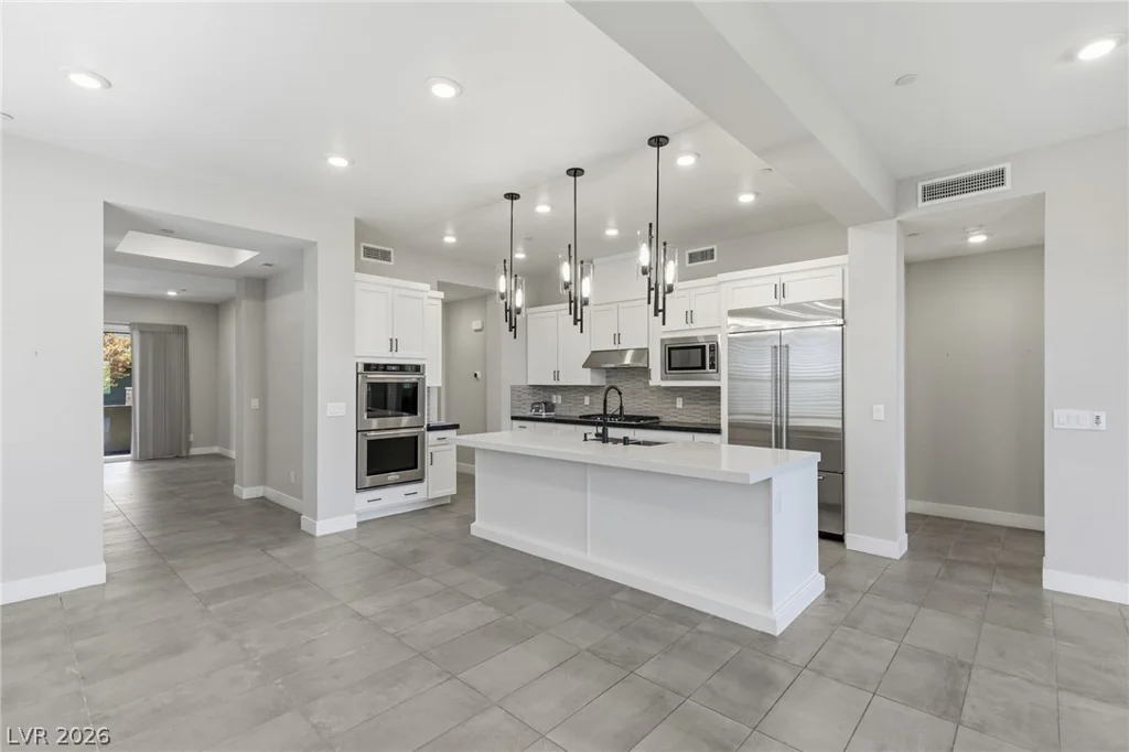 11280 Granite Ridge, Las Vegas, NV 89135