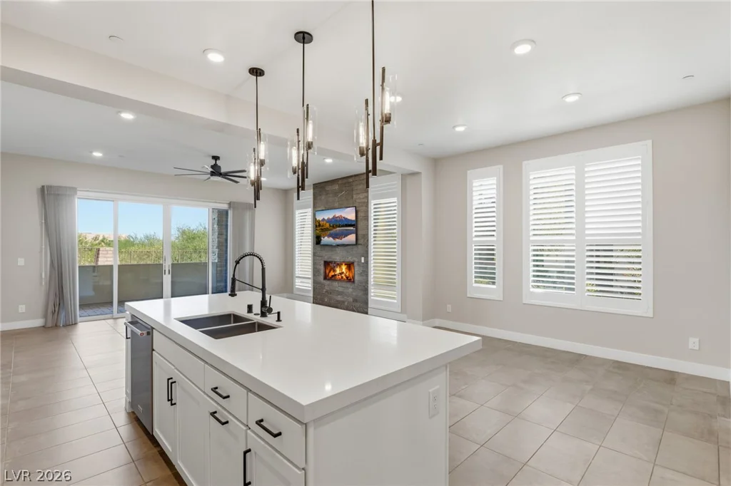 11280 Granite Ridge, Las Vegas, NV 89135