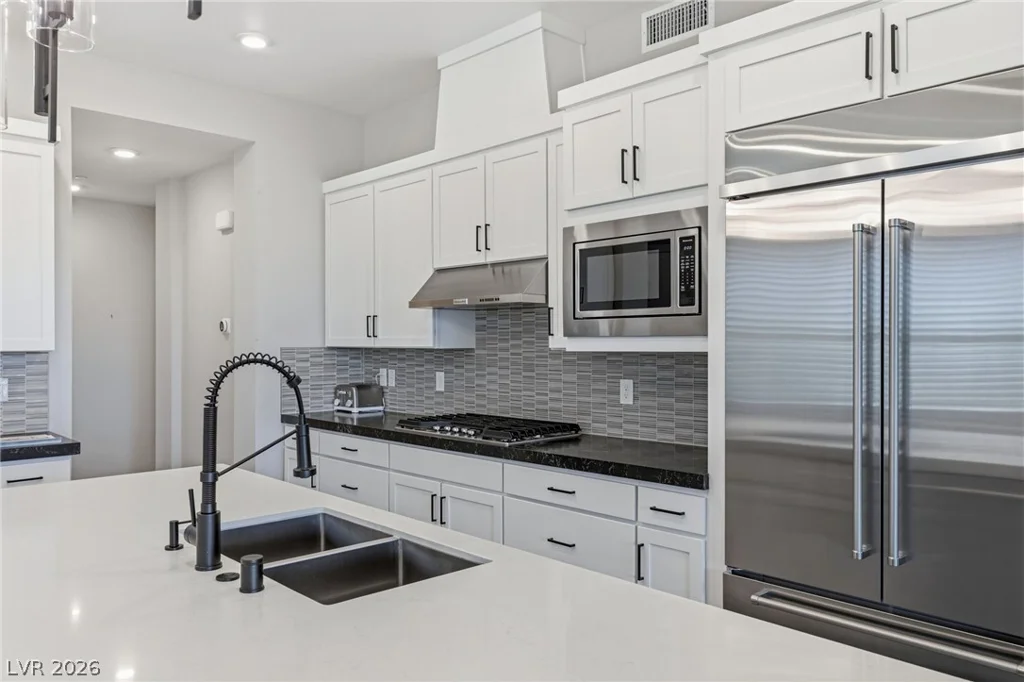 11280 Granite Ridge, Las Vegas, NV 89135