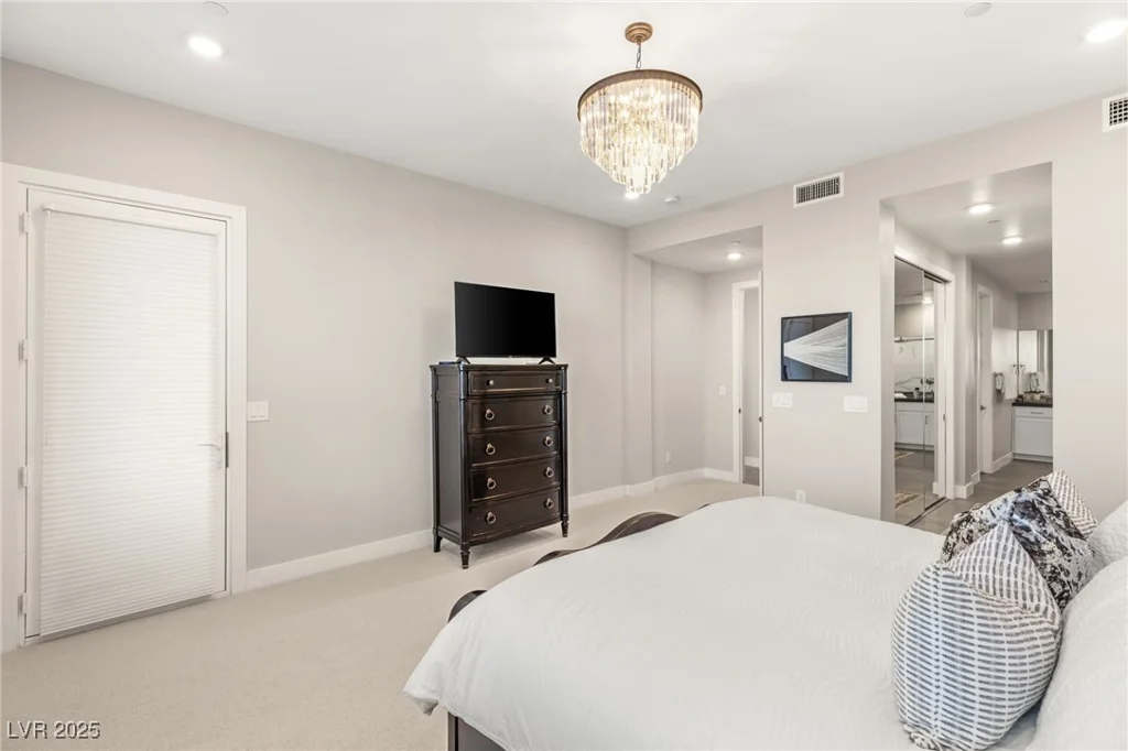 11280 Granite Ridge, Las Vegas, NV 89135