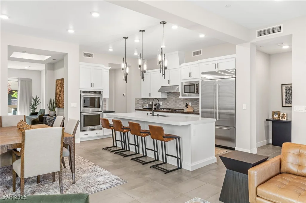 11280 Granite Ridge, Las Vegas, NV 89135