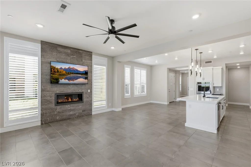11280 Granite Ridge, Las Vegas, NV 89135