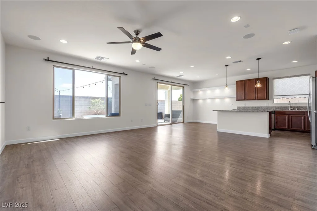 9917 Fletcher Peak, Las Vegas, NV 89178