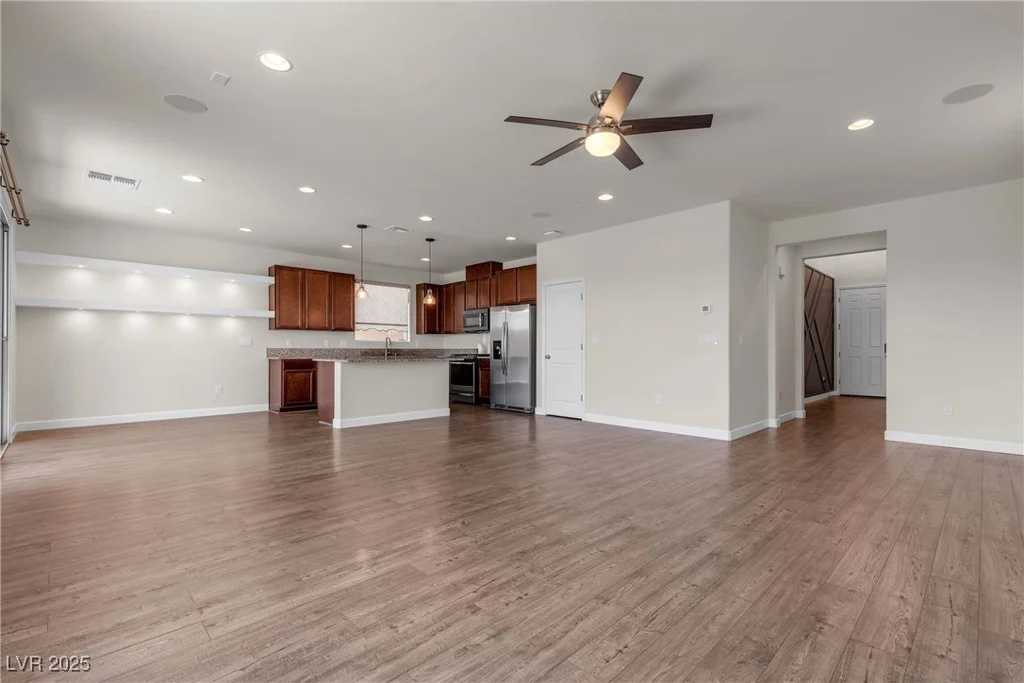 9917 Fletcher Peak, Las Vegas, NV 89178