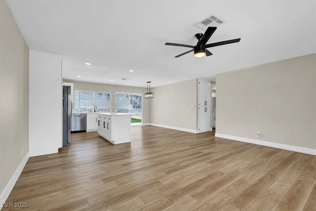 4270 Wendy, Las Vegas, NV 89115