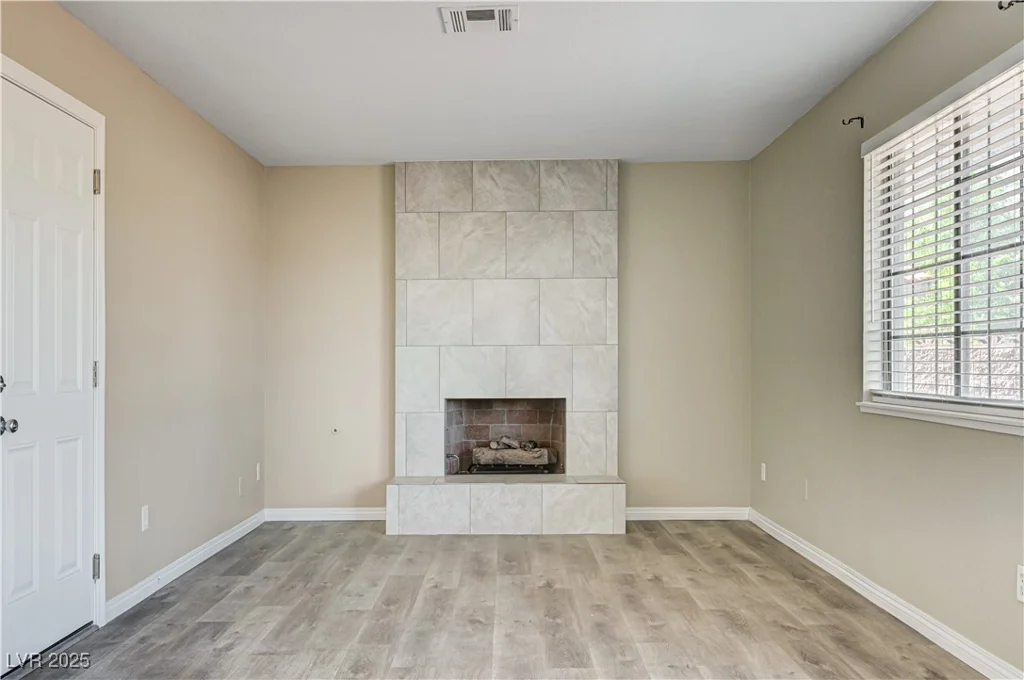 1620 Yellow Rose, Las Vegas, NV 89108