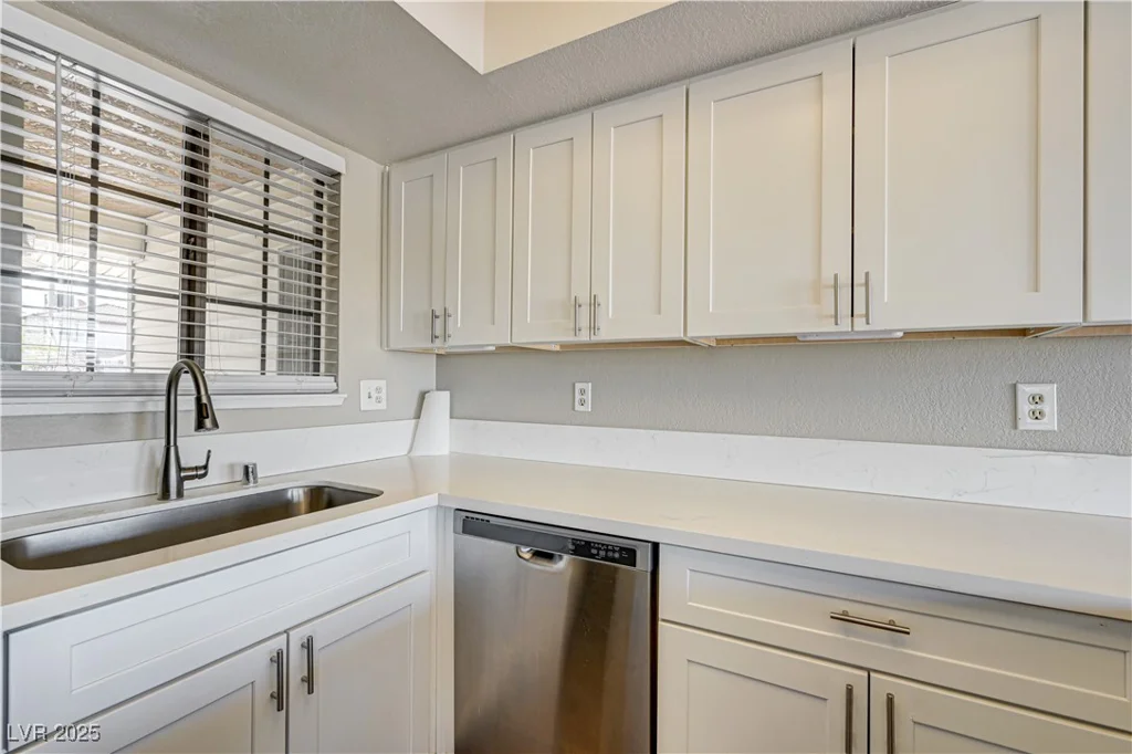 1620 Yellow Rose, Las Vegas, NV 89108