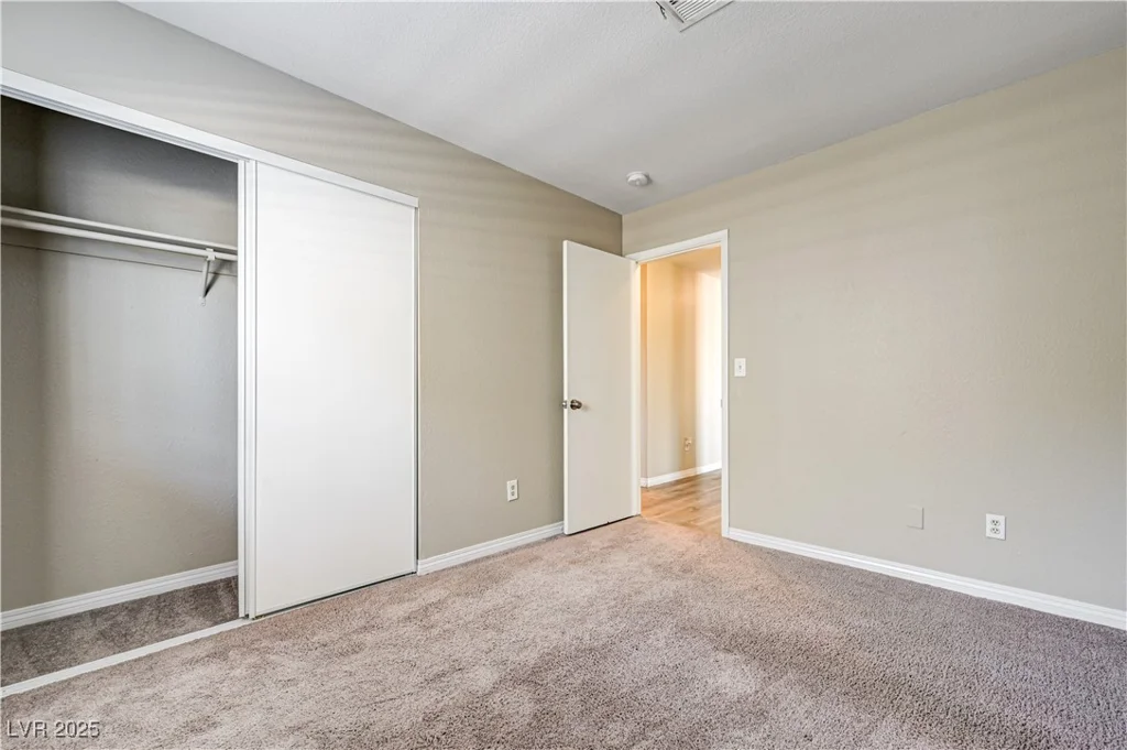 1620 Yellow Rose, Las Vegas, NV 89108