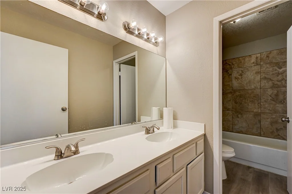 1620 Yellow Rose, Las Vegas, NV 89108