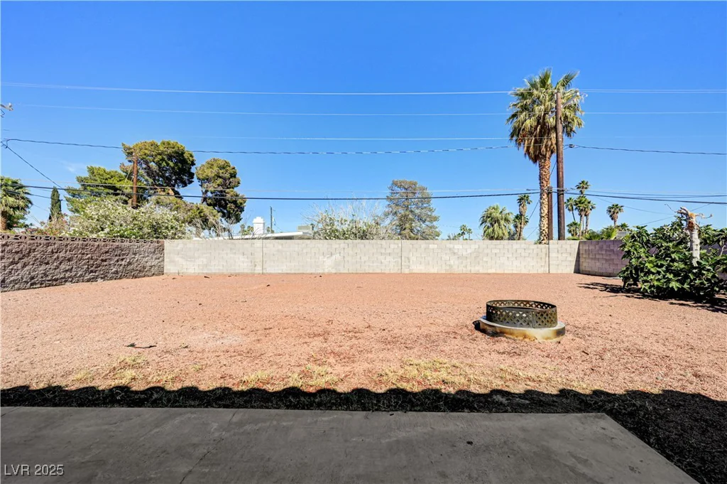 1620 Yellow Rose, Las Vegas, NV 89108