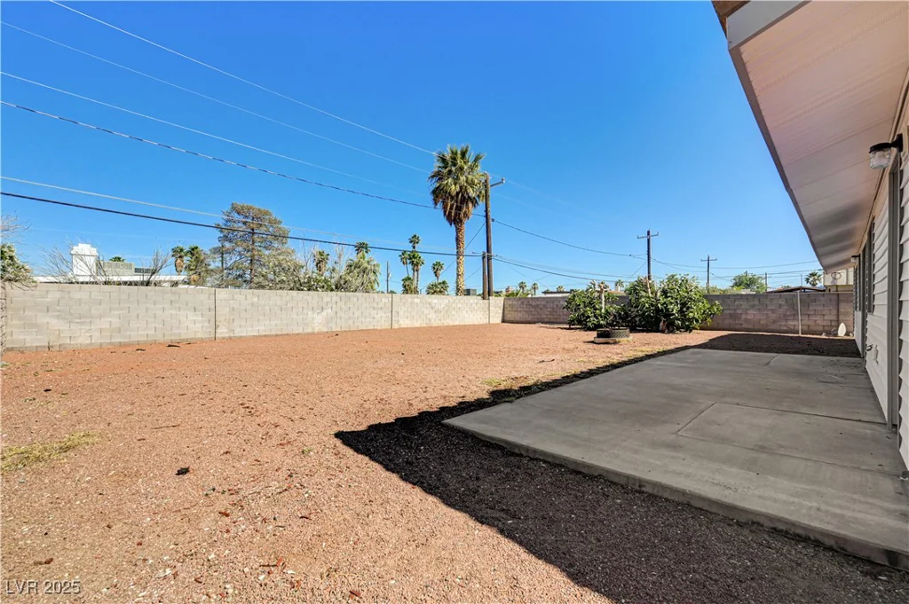 1620 Yellow Rose, Las Vegas, NV 89108