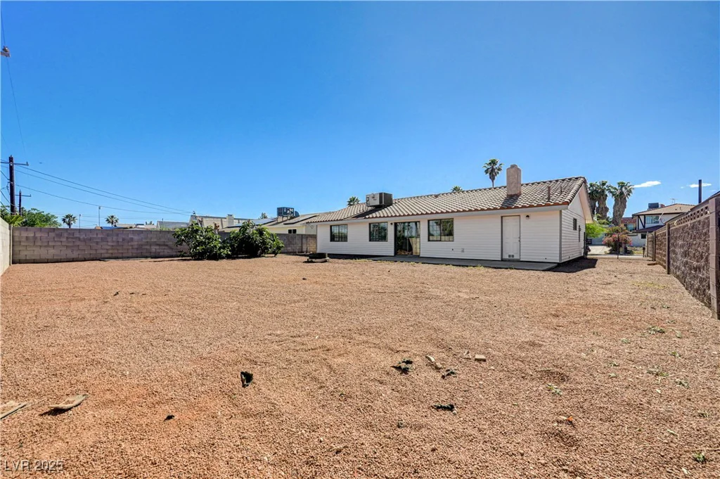 1620 Yellow Rose, Las Vegas, NV 89108