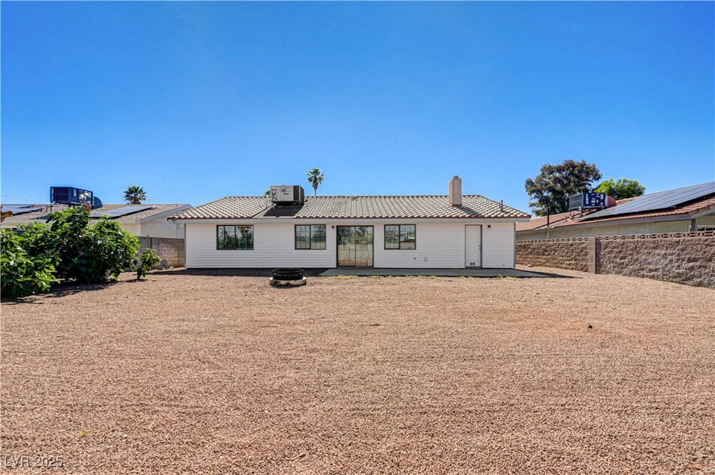 1620 Yellow Rose, Las Vegas, NV 89108