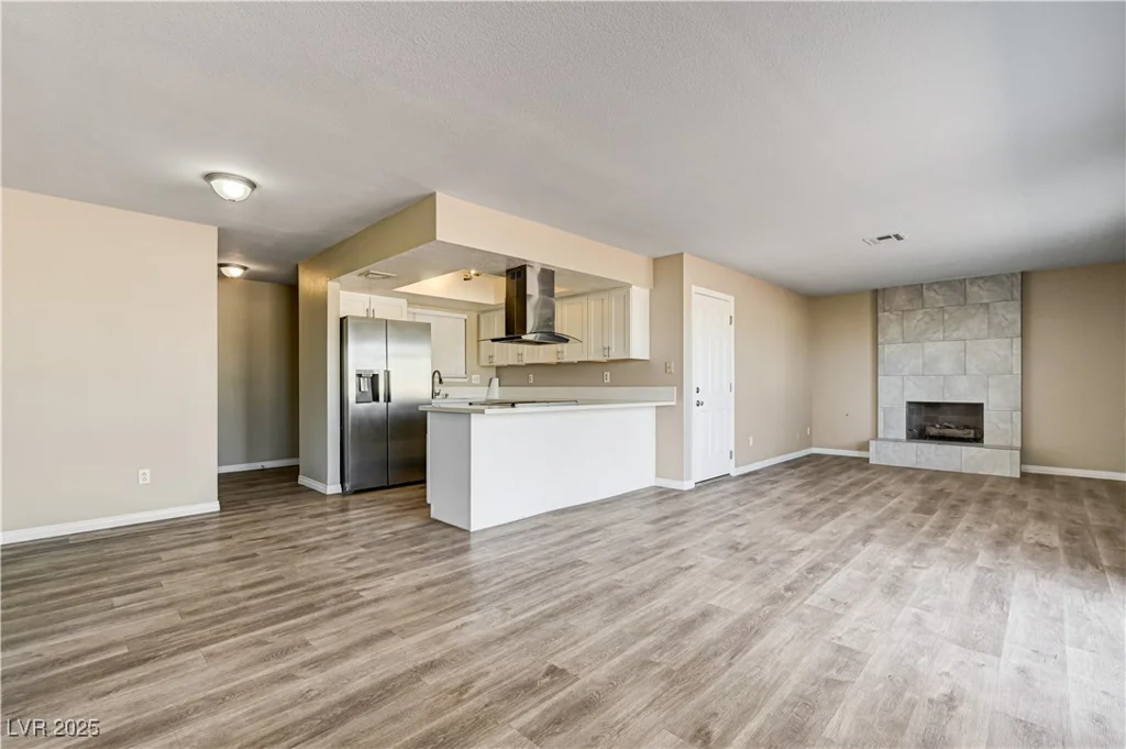 1620 Yellow Rose, Las Vegas, NV 89108