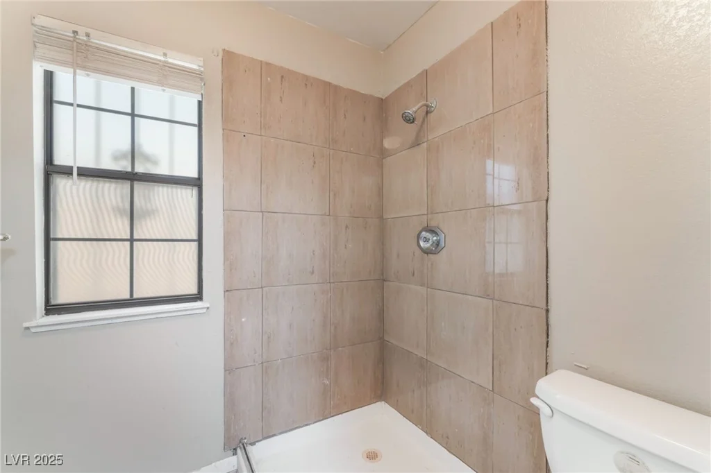 1729 Yellow Rose, Las Vegas, NV 89108