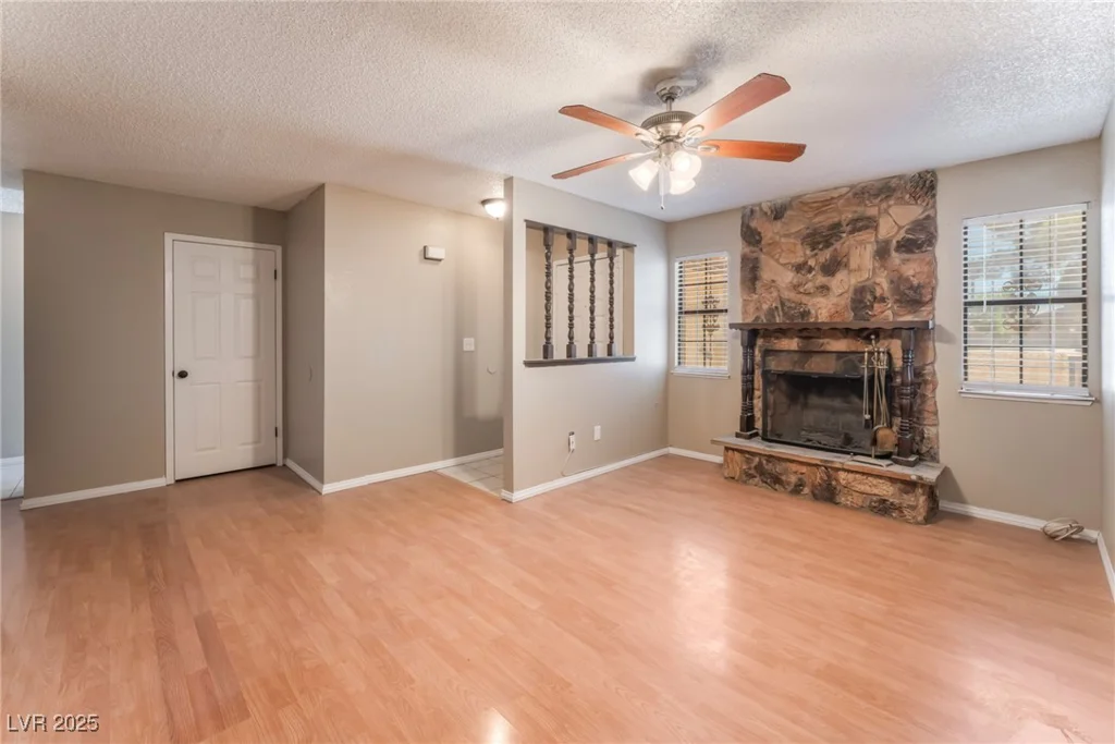 1729 Yellow Rose, Las Vegas, NV 89108