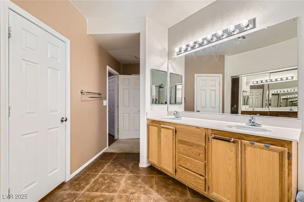 6329 Orange Hue, North Las Vegas, NV 89031