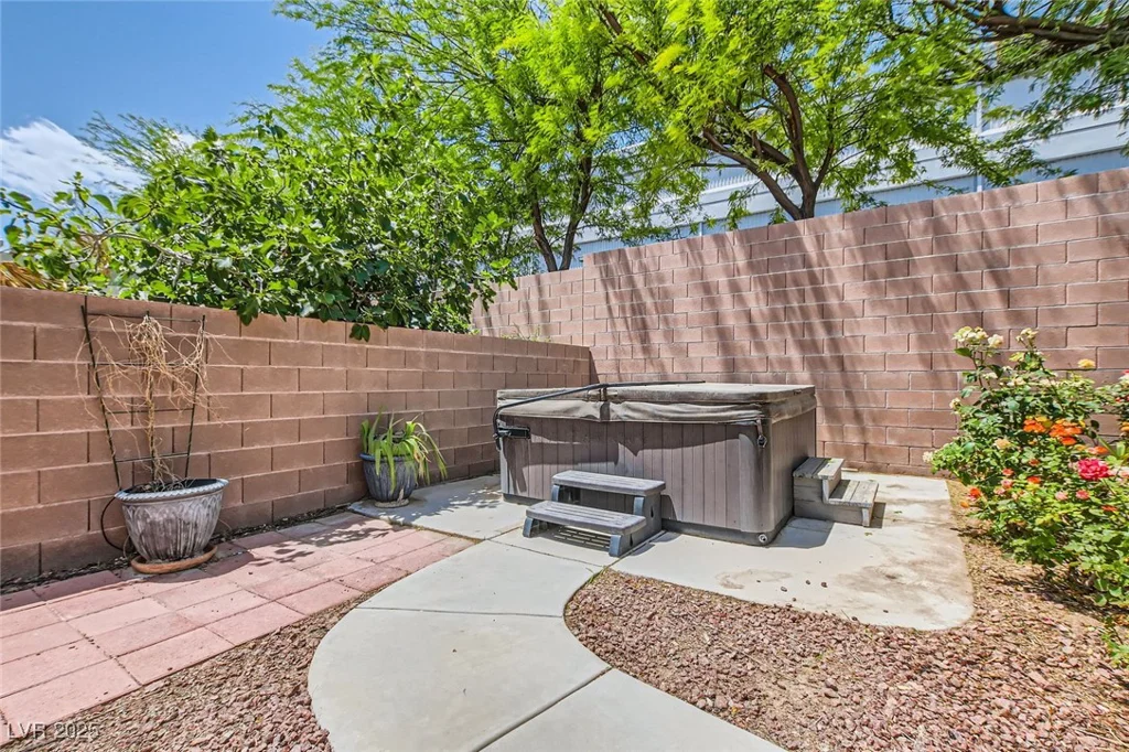 6329 Orange Hue, North Las Vegas, NV 89031