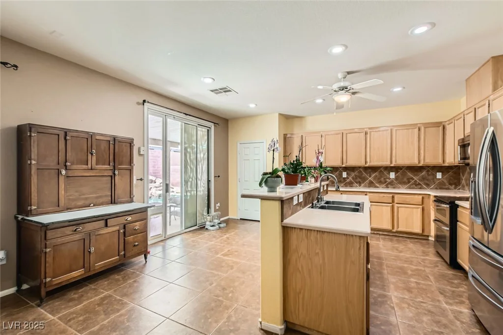 6329 Orange Hue, North Las Vegas, NV 89031