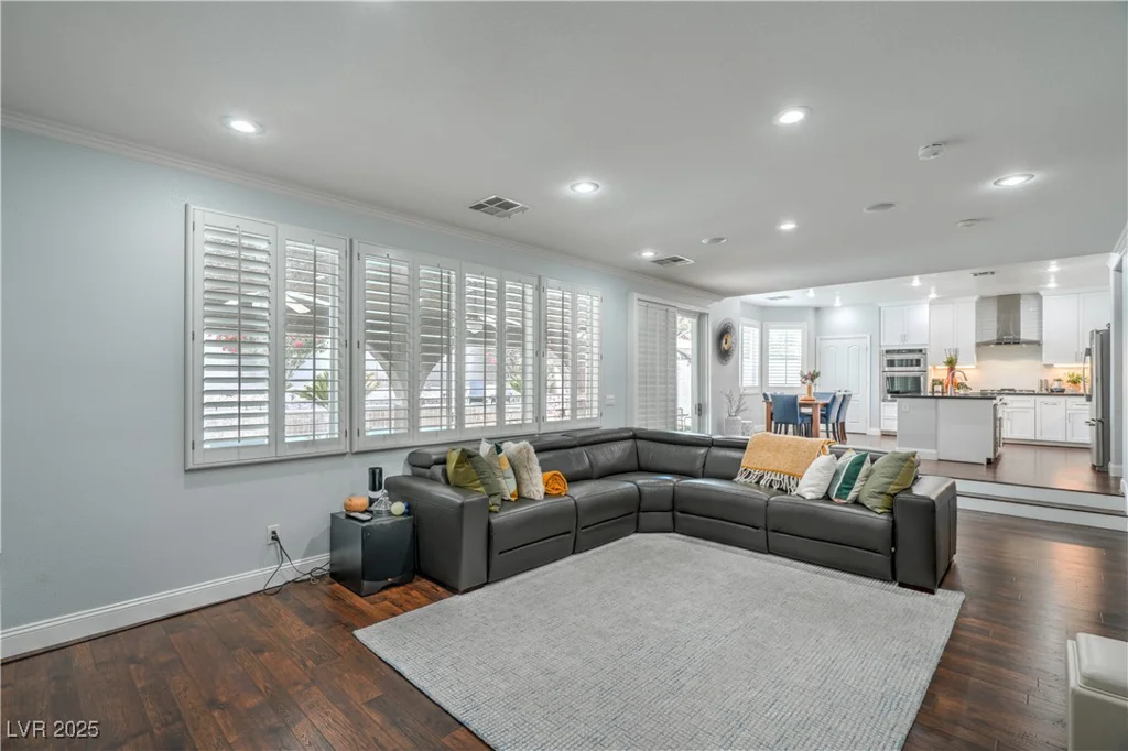 2959 Azure Bay, Las Vegas, NV 89117