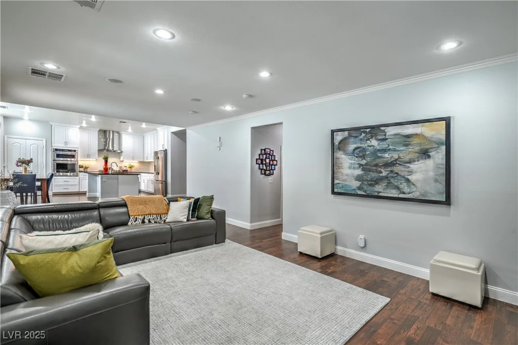 2959 Azure Bay, Las Vegas, NV 89117