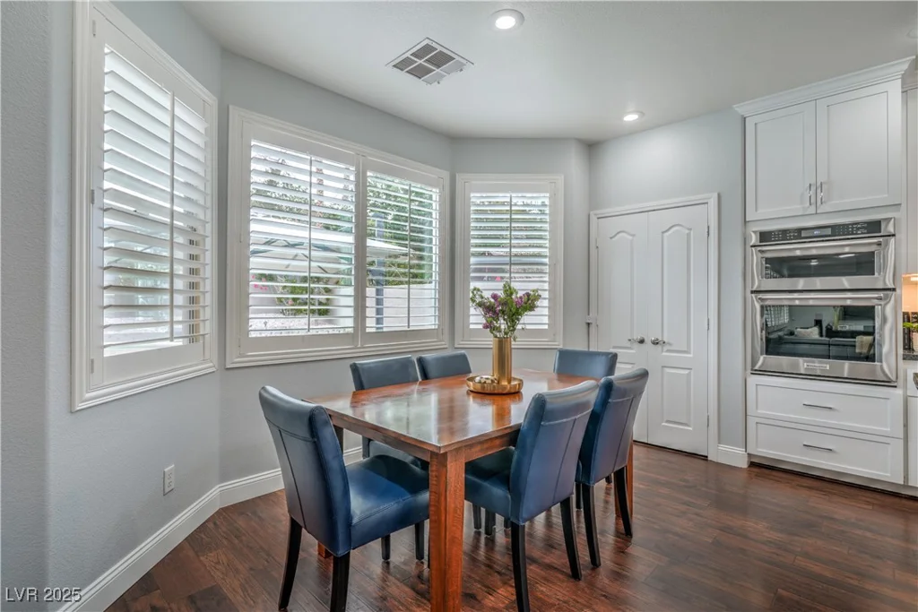 2959 Azure Bay, Las Vegas, NV 89117