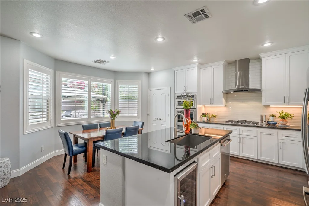 2959 Azure Bay, Las Vegas, NV 89117