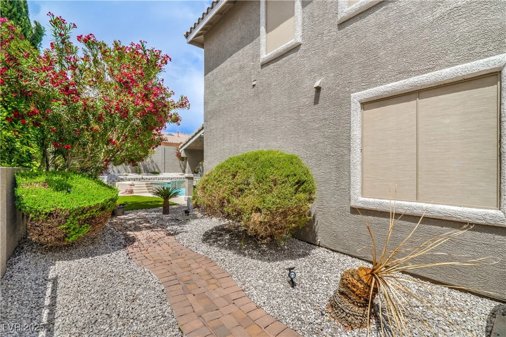 2959 Azure Bay, Las Vegas, NV 89117