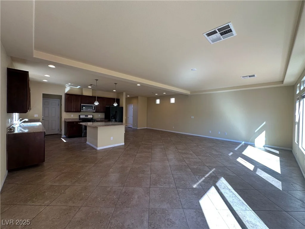 6093 Crown Palms, Las Vegas, NV 89139