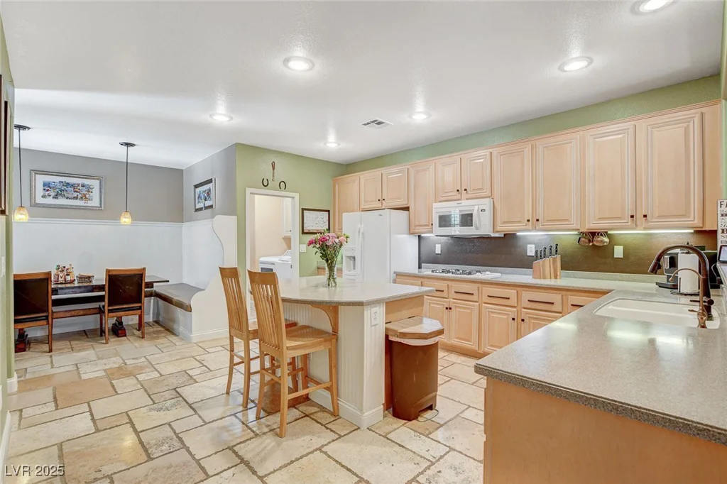 6409 Sea Swallow, North Las Vegas, NV 89084