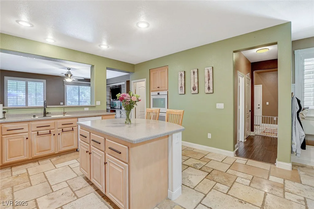6409 Sea Swallow, North Las Vegas, NV 89084