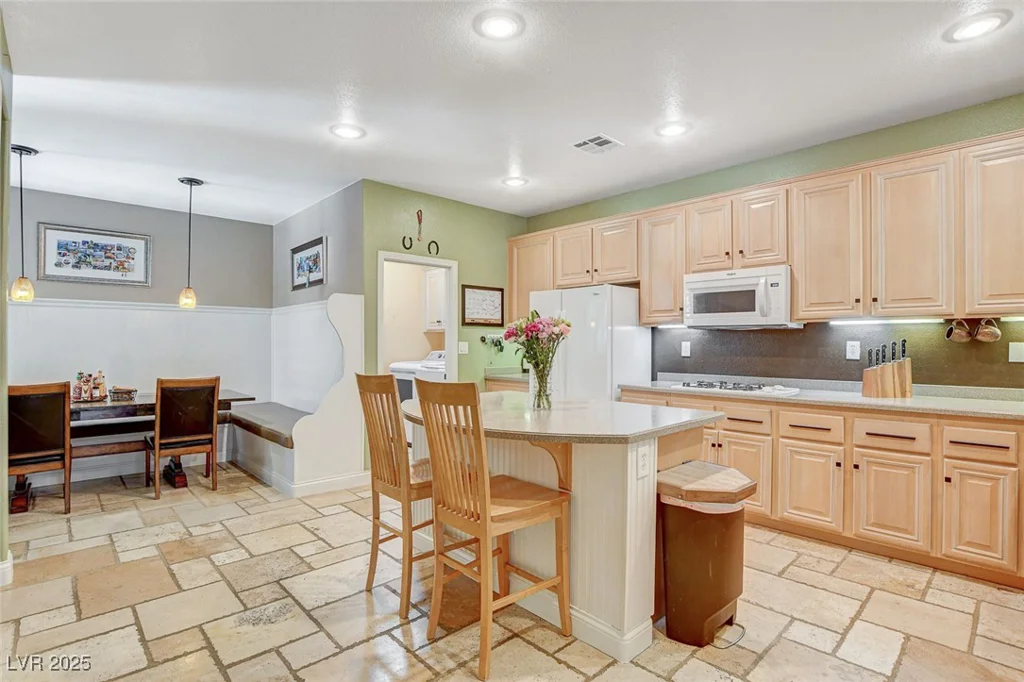 6409 Sea Swallow, North Las Vegas, NV 89084