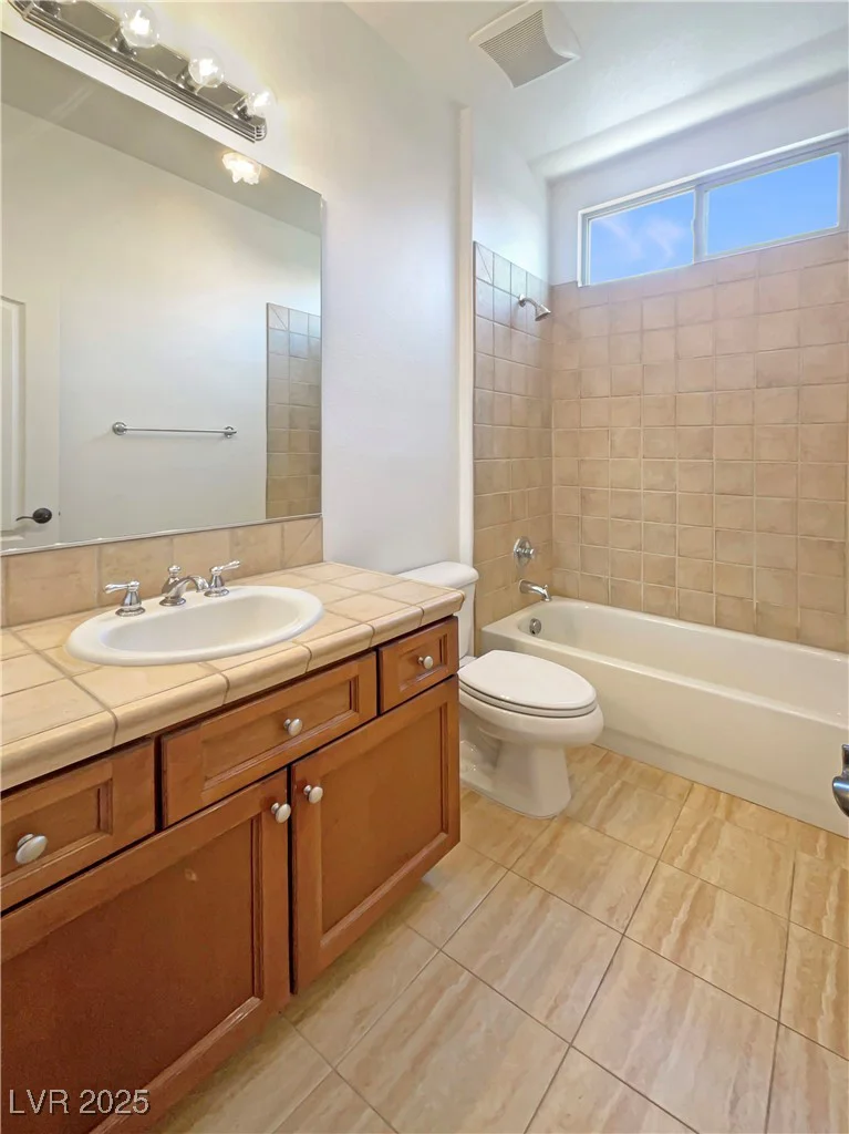 9319 Bronze River, Las Vegas, NV 89149