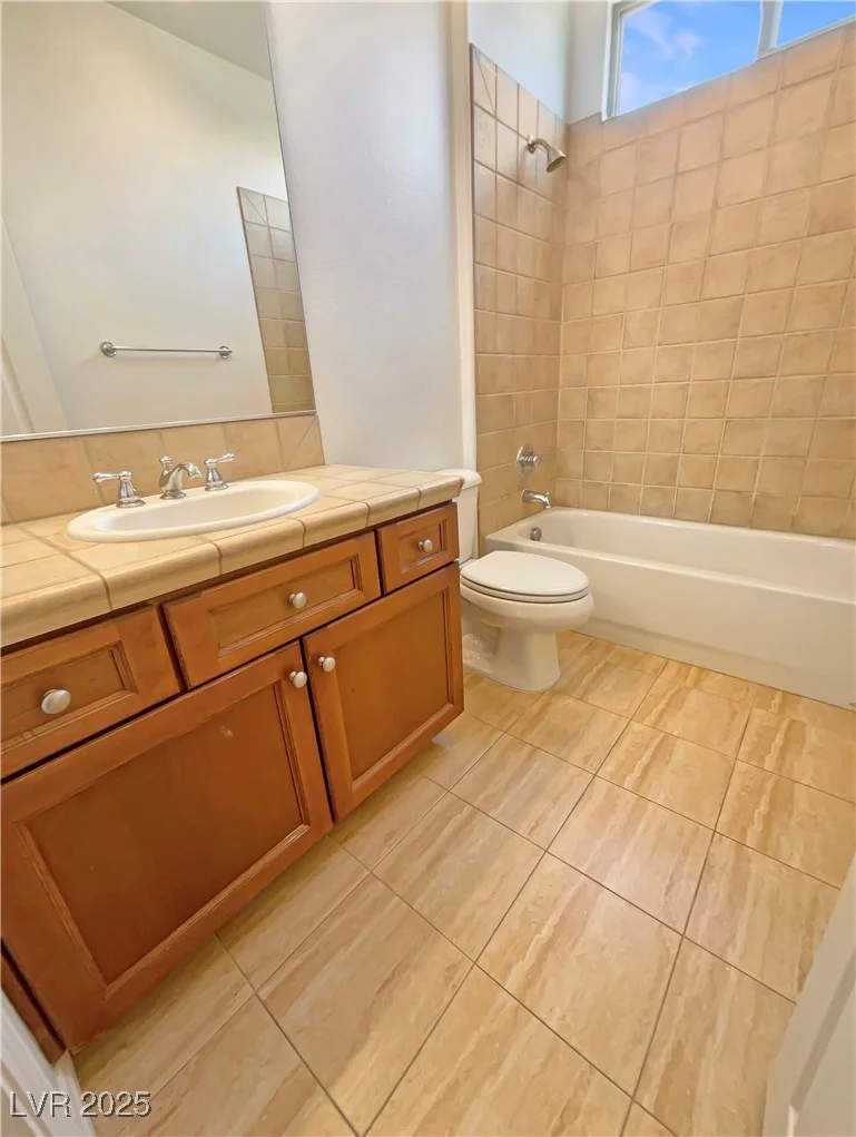 9319 Bronze River, Las Vegas, NV 89149