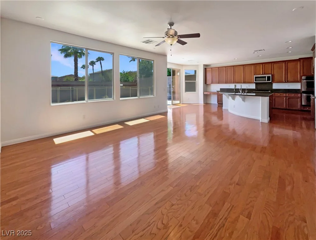 9319 Bronze River, Las Vegas, NV 89149