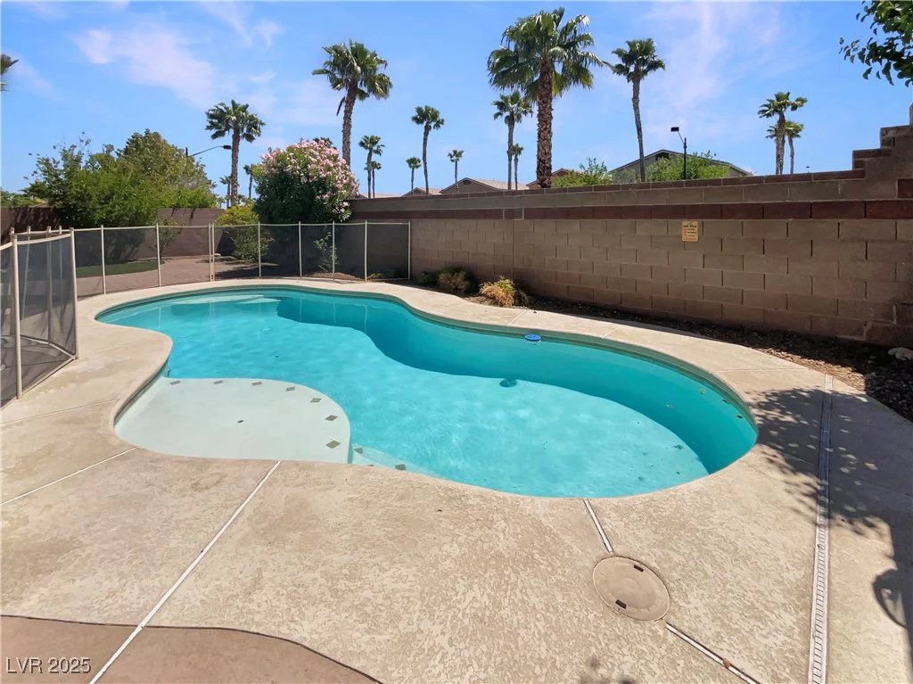 9319 Bronze River, Las Vegas, NV 89149