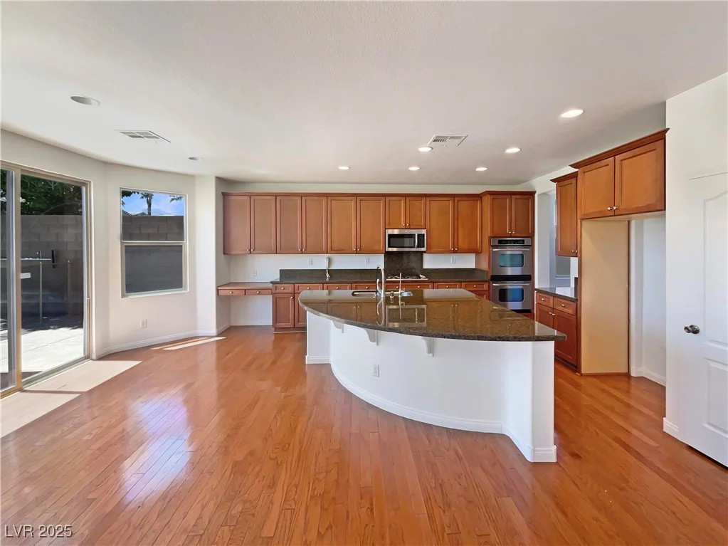 9319 Bronze River, Las Vegas, NV 89149