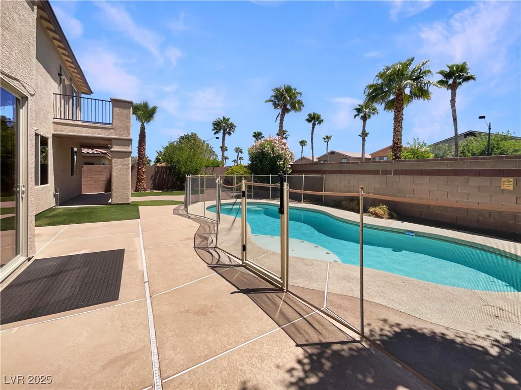 9319 Bronze River, Las Vegas, NV 89149