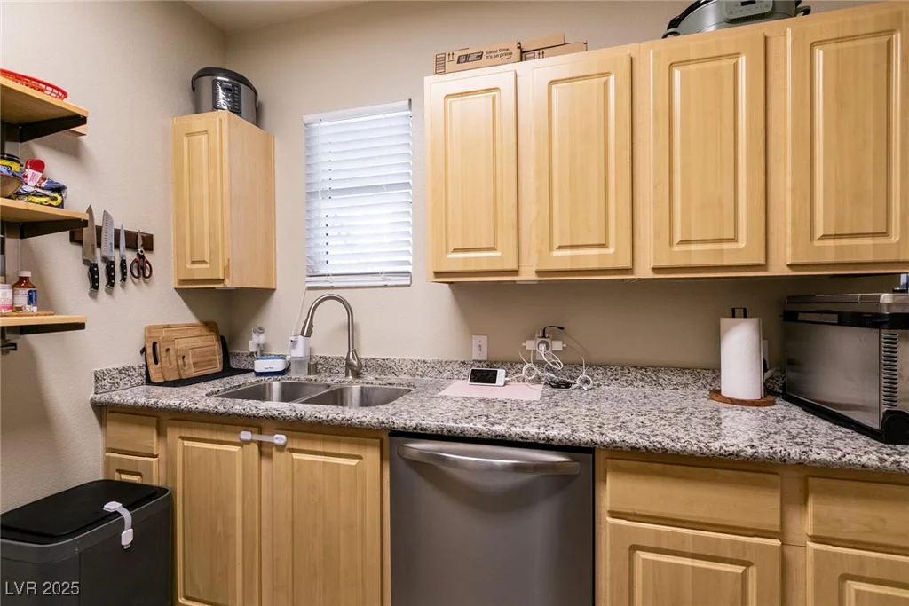 6955 Durango, Las Vegas, NV 89149