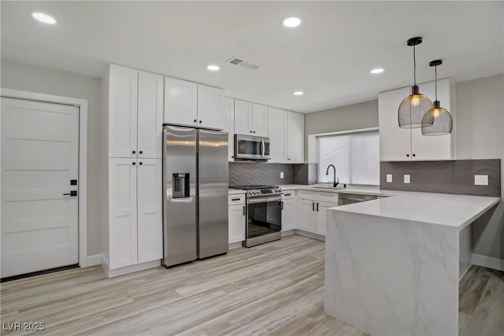 823 Cherry, Henderson, NV 89002