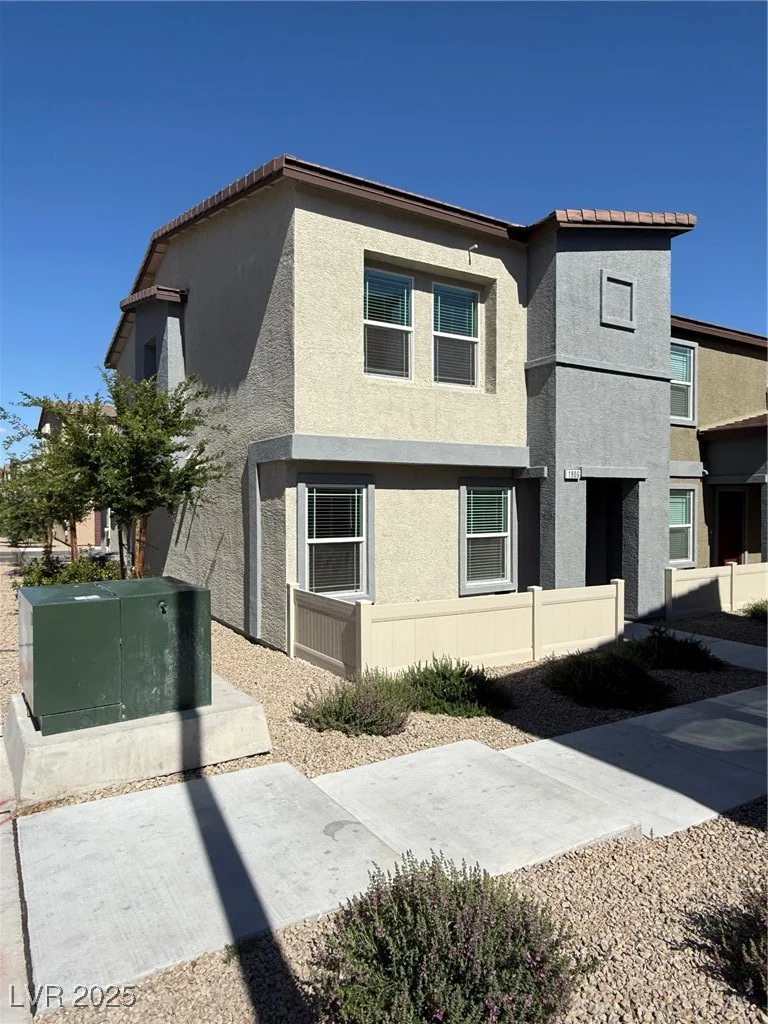 1906 Arietta Vista, Henderson, NV 89044