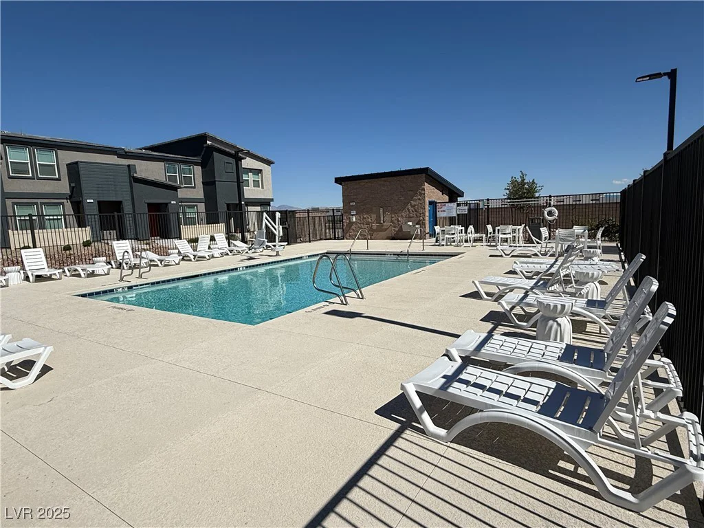 1906 Arietta Vista, Henderson, NV 89044