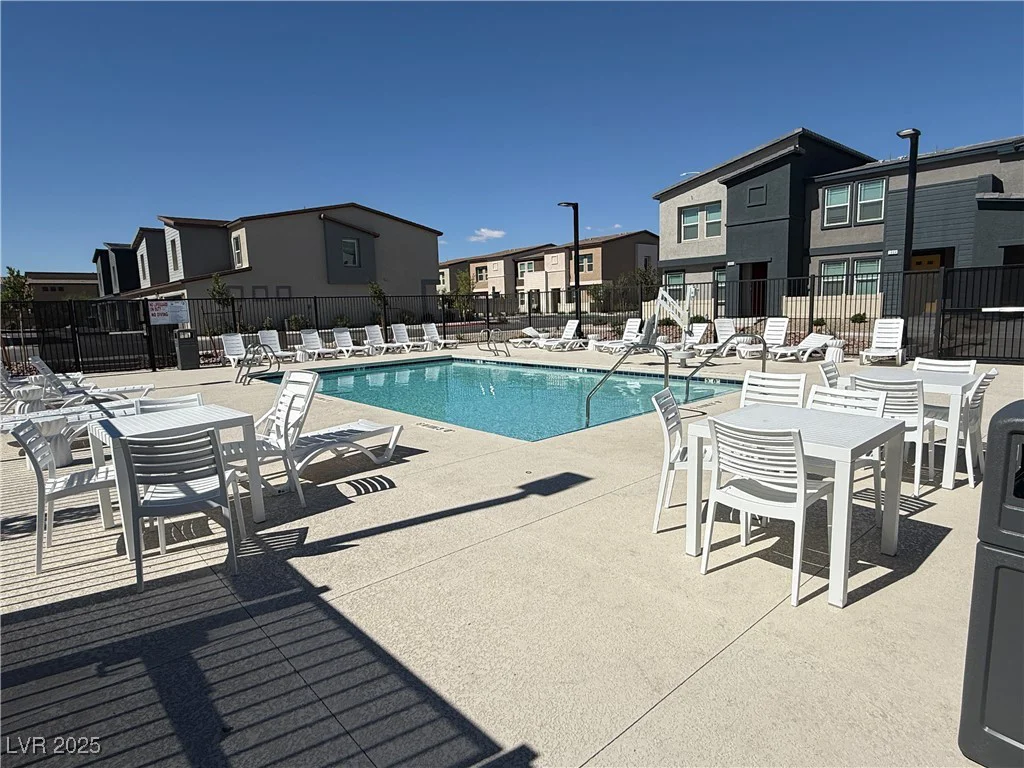 1906 Arietta Vista, Henderson, NV 89044